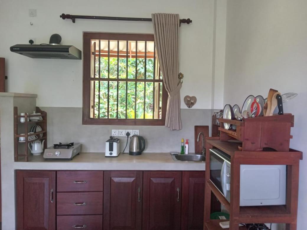 Guruwaththa Eco Lodge Hikkaduwa Quarto foto