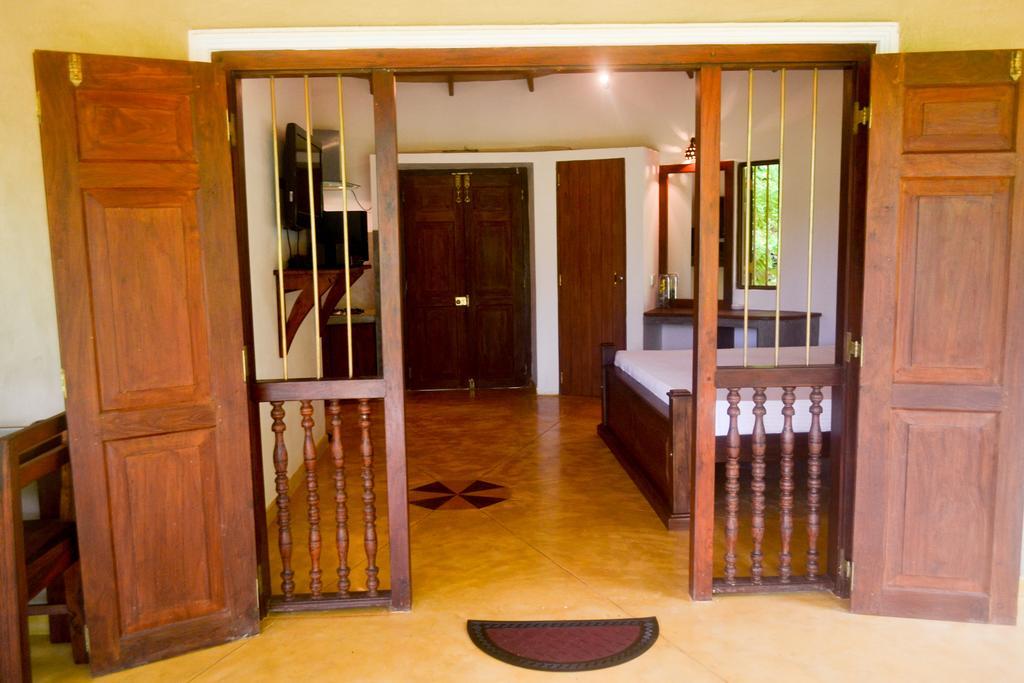 Guruwaththa Eco Lodge Hikkaduwa Exterior foto